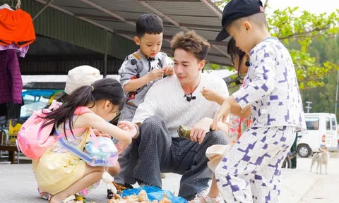 Ca sĩ S.T Sơn Thạch gây bất ngờ khi làm "bố tập sự" của 5 đứa con