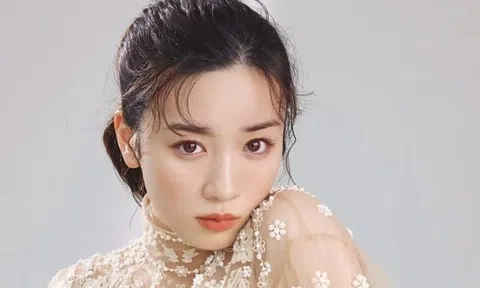 "Ngọc nữ" đình đám bất ổn tâm lý sau bê bối tình ái "bắt cá 2 tay"