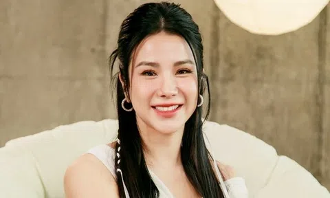 Ca sĩ Diệp Lâm Anh đưa 2 con đi du lịch cùng bạn trai kém 11 tuổi