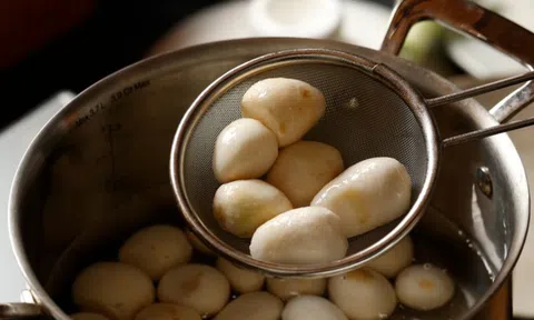 Loại củ ít "ngậm" thuốc trừ sâu, bổ ngang thịt cá mà ít ai hay