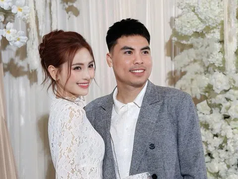 Ảnh cưới cực thơ của MC Huyền Trang Mù Tạt và tiền vệ Phạm Đức Huy