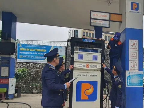 Bộ Công Thương sẽ xử lý nghiêm hành vi găm hàng, đẩy giá xăng dầu